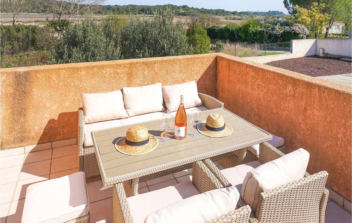 Charmant 135m² Appartement Dichtbij Stad & Rivier in Cruzy, Béziers en omgeving