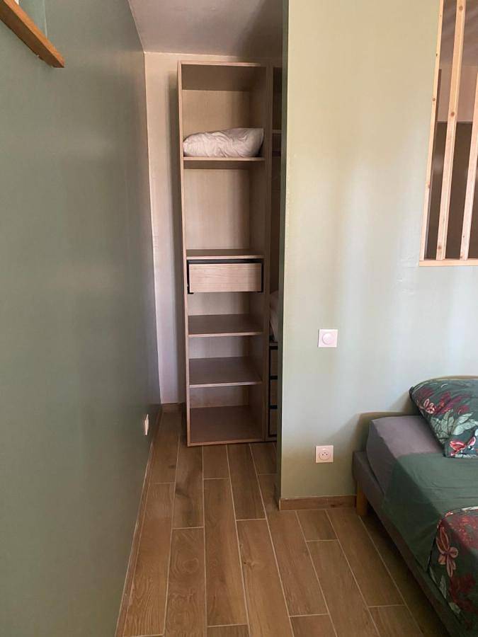 Location de vacances pour 4 personnes, avec terrasse ainsi que jardin et vue à Roynac - 4