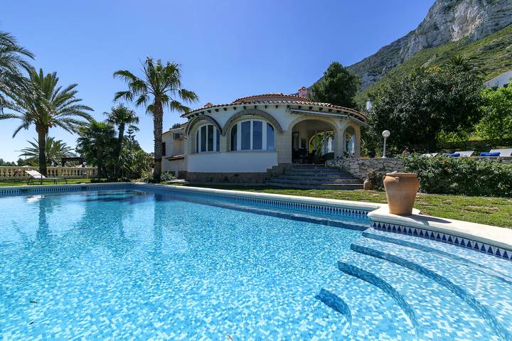 Villa für 4 Personen, mit Garten und Pool, kinderfreundlich in Dénia - 2