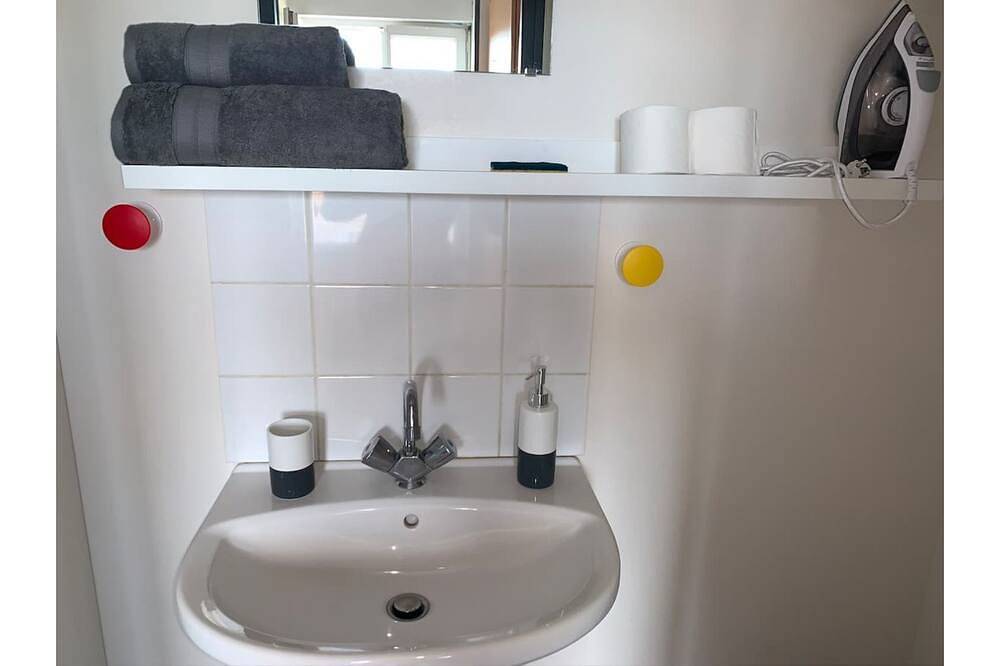 Entire apartment, Pleasant, bright Studio 6 in Niort, Niort region