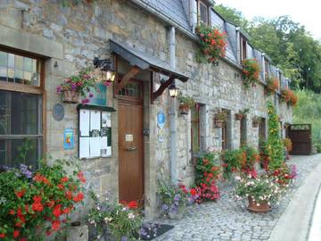 Hôtel pour 2 personnes, avec jardin et terrasse, animaux acceptés à Houyet