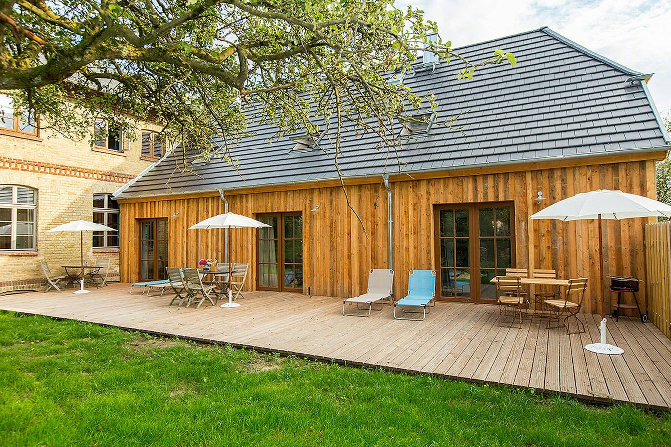 Ganze Wohnung, Ferienapartment mit Sauna und Gartenblick in Fünfseen, Mecklenburgische Seenplatte