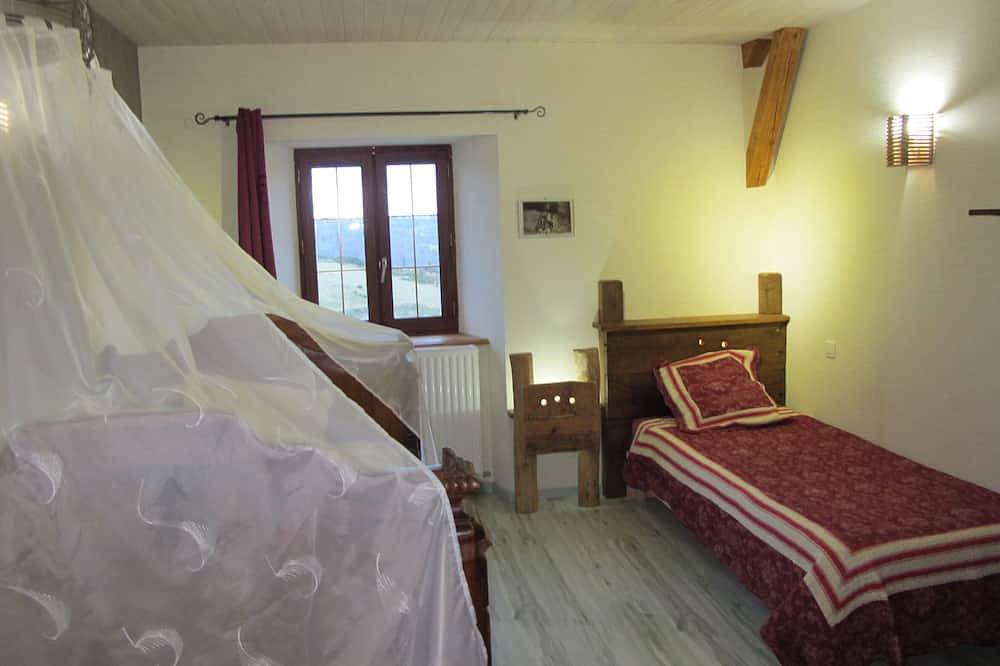 Gîte d'estive 'l'establou de Béteil' Lioran/Sancy in Allanche, Parc naturel régional des Volcans d'Auvergne