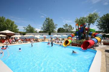 Ferienpark für 7 Personen, mit Pool, mit Haustier am Gardasee