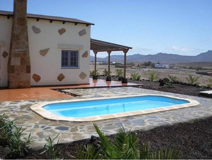 Chalet para 6 personas, con Terraza y Jardín además de Piscina y Vistas en Tuineje