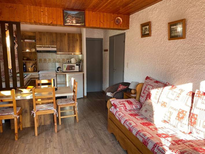 Gîte pour 2 personnes, avec terrasse, animaux acceptés en Haute-Savoie - 2