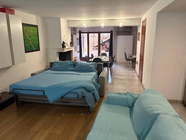 Appartamento per 3 persone, con panorama e giardino a Elmas