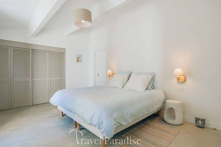 Location de vacances pour 12 personnes, avec jardin et terrasse, animaux acceptés dans Plage de Trousse-Chemise - 4