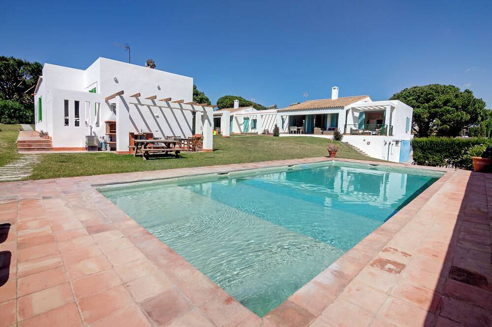 Bohemian Villa Beach & Pool in Roche, Conil de la Frontera