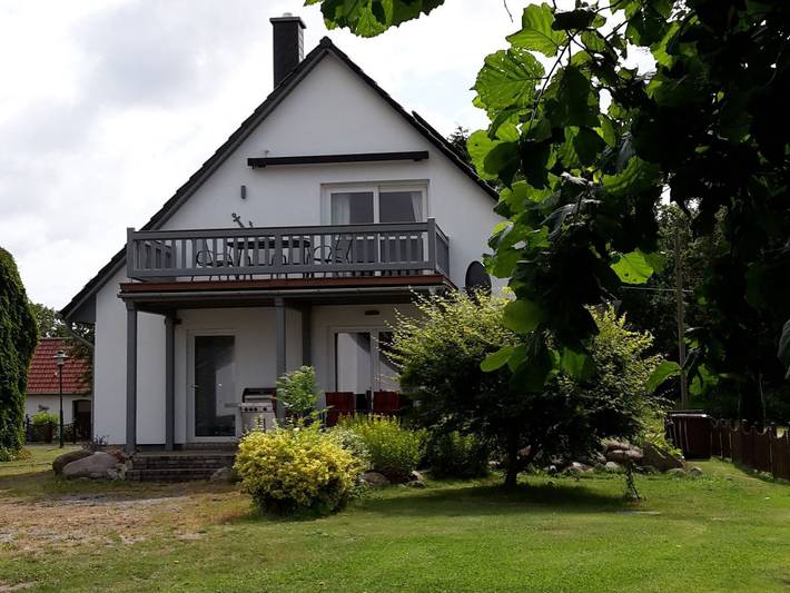 Ferienwohnung für 5 Personen, mit Seeblick und Garten sowie Ausblick, kinderfreundlich in Garz/Rügen - 2