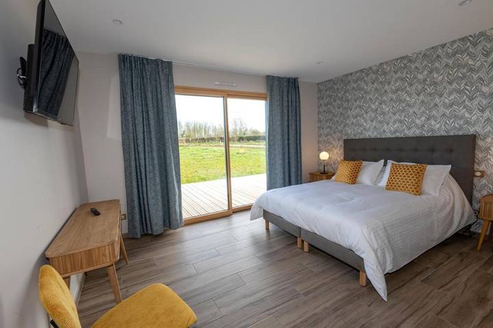 Location de vacances pour 2 personnes, avec jardin ainsi que vue et sauna à Belle-et-Houllefort - 3