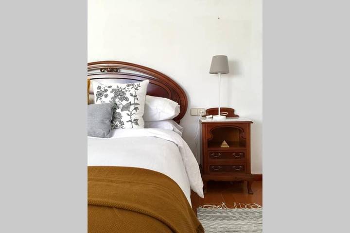 Casa de vacaciones para 10 personas, con jardín además de piscina y vistas, Familias con niños en Comarca de Pontevedra - 2