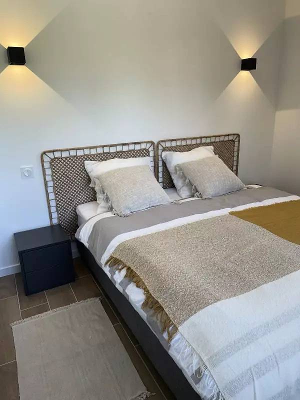 Gîte pour 2 personnes, avec terrasse dans Lac de Paladru - 4