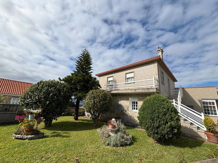 Gîte pour 6 personnes, avec terrasse et jardin à Sanxenxo - 2