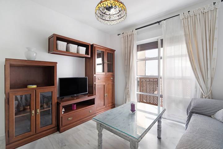 Entire apartment, Apartment 'Casa Milagros' close to the Sea with Balcony in Sanlúcar de Barrameda, Costa de la Luz