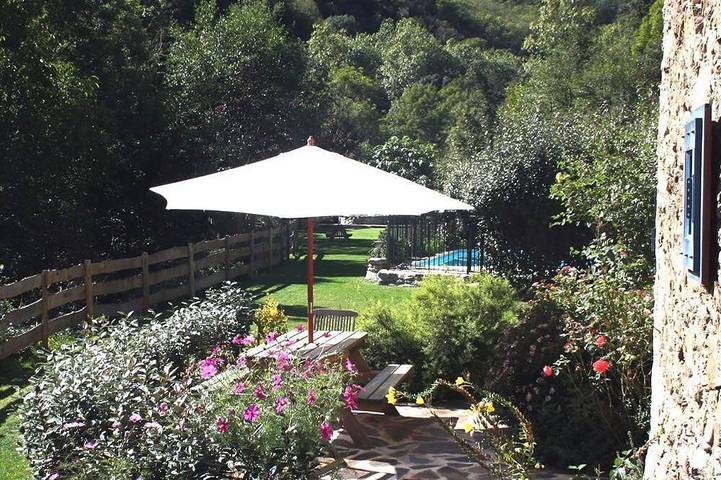Appartement de vacances pour 3 personnes, avec Terrasse ainsi que Jardin et Piscine
