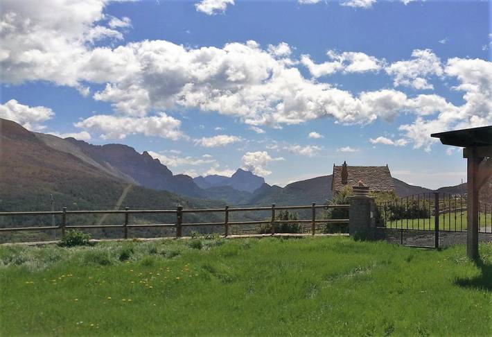 Casa de vacaciones para 4 personas, con vistas y jardín en Parque nacional de Ordesa y Monte Perdido - 2