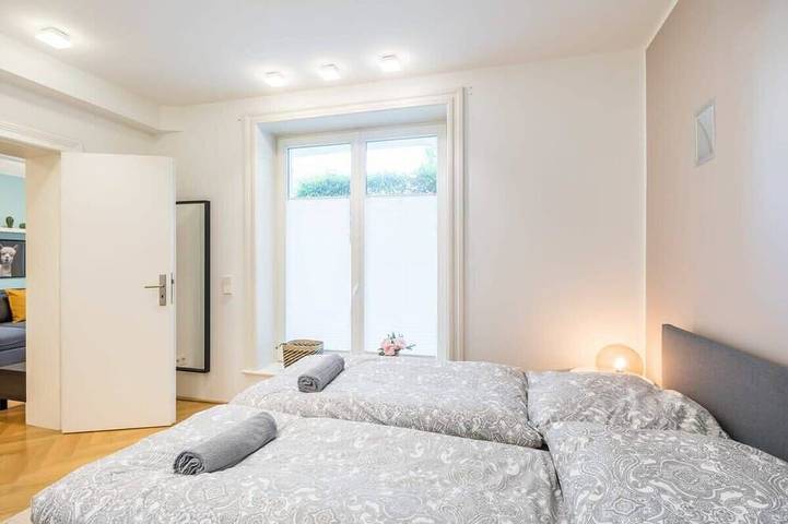 Ganze Wohnung, Modern Apartment in Rotherbaum for up to 5 Guests in Hamburg Rotherbaum, Hamburg