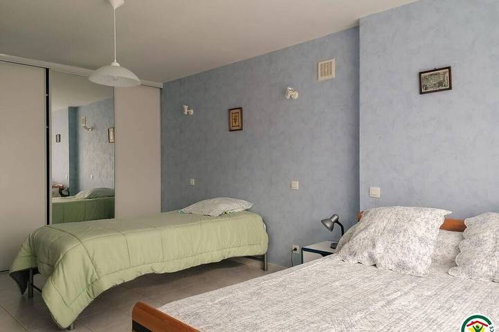 Location de vacances pour 5 personnes, avec jardin à Garin - 2