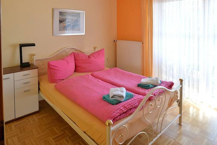 Ferienhaus für 14 Personen, mit Terrasse und Garten in Battenberg - 4