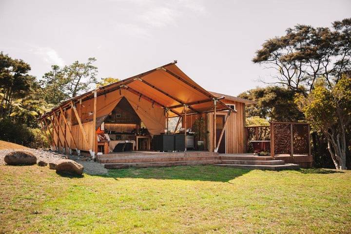Bungalow für 4 Personen, mit Garten und Ausblick sowie Terrasse in Auckland