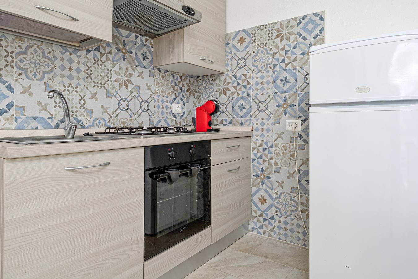 Ganze Wohnung, Apartment „Brezza Marina - Garden“ mit privater Terrasse, Wlan und Klimaanlage in San Teodoro, Olbia-Tempio