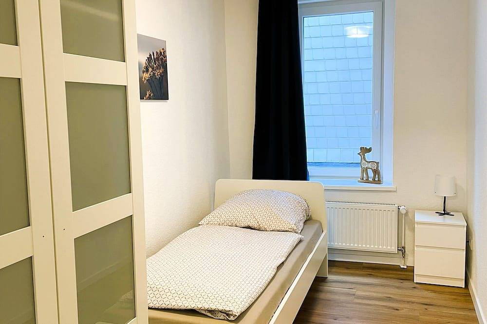 Ganze Wohnung, Große, moderne Ferienwohnung mit Garten und Spielscheune - Hexe 1 in Tanne, Harzvorland