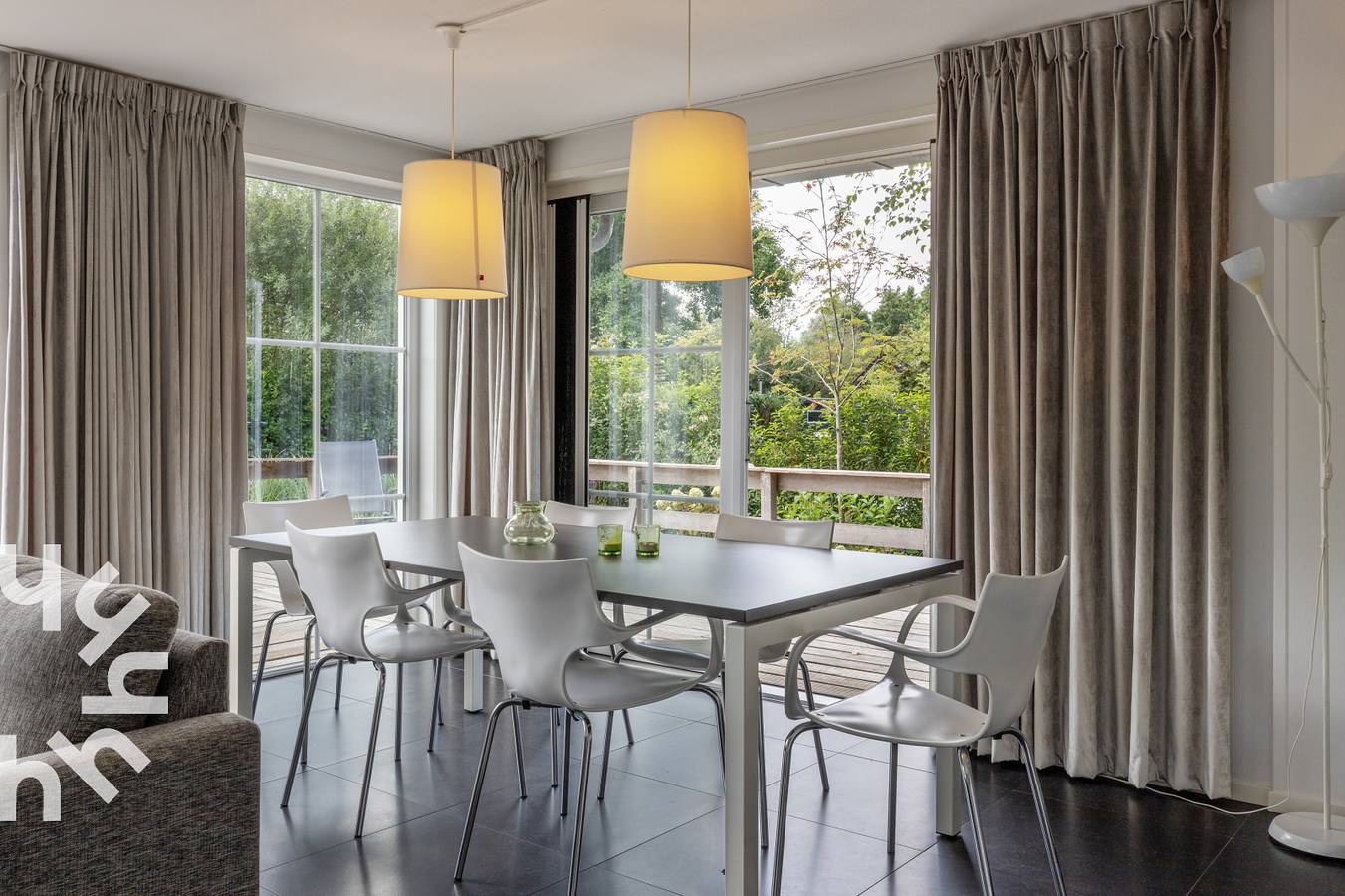 Prachtig gelegen 5-persoons vakantiehuis met sfeerhaard, direct aan het water in Giethoorn in Giethoorn, Nationaal Park Weerribben-Wieden