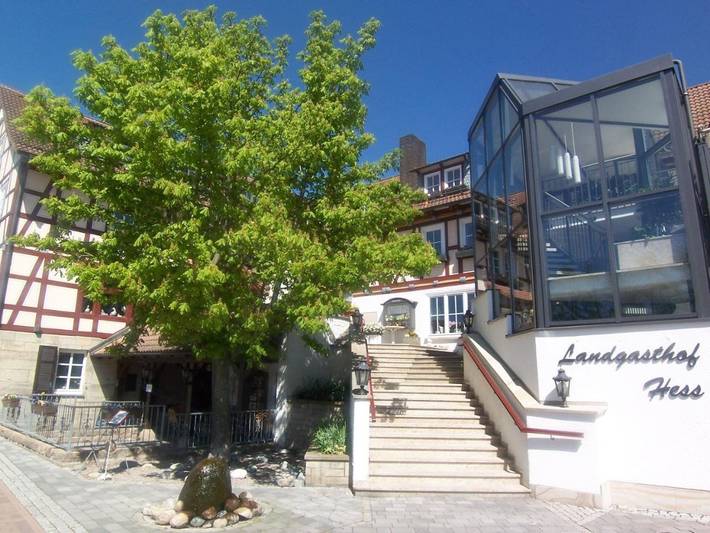 Hotel für 2 Personen, mit Terrasse und Garten sowie Sauna in Neuenstein