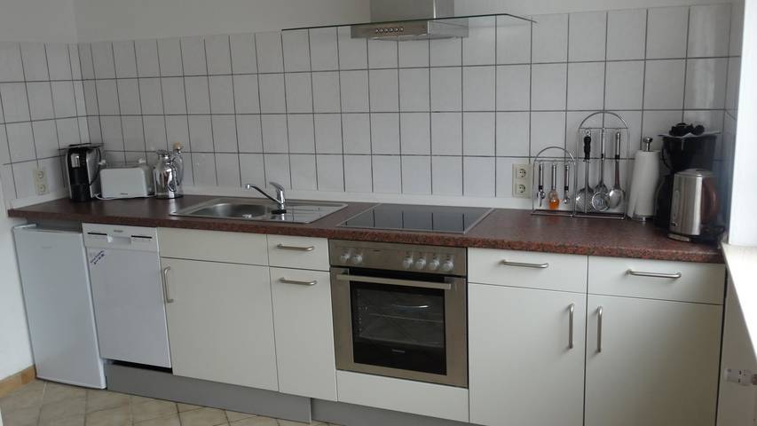 Ganze Ferienwohnung, Appartement/Fewo, Bad, Wc, Balkon in Niederbreitbach, Landkreis Neuwied