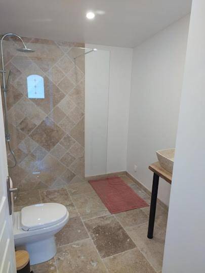 Hôtel pour 2 personnes, avec jardin à Saint-Nexans - 3