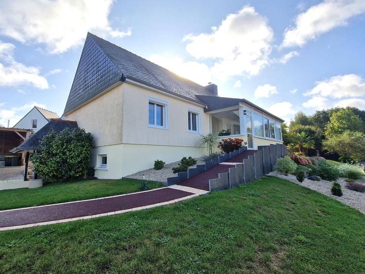 Location de vacances pour 6 personnes, avec terrasse et jardin, adapté aux familles dans Plage De La Banche Binic - 2