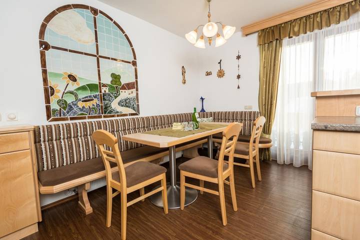 Ferienwohnung Baumwurzel (1-2 Nächte Nf) in Fischbach, Steirerland