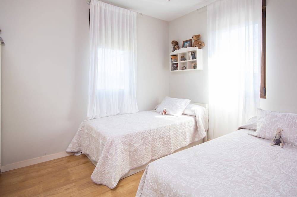 Ag Casa Bértoa con jardín y comedor exterior x8 in Carballo, Costa de Galicia