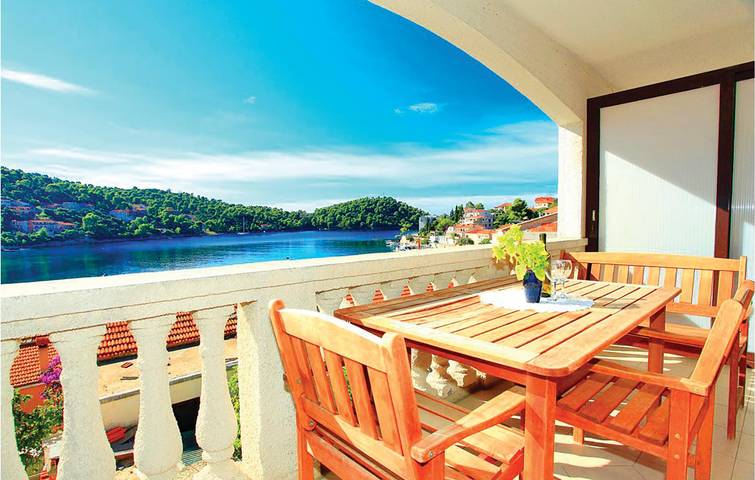 Gîte pour 5 personnes, avec terrasse en Korcula - 2