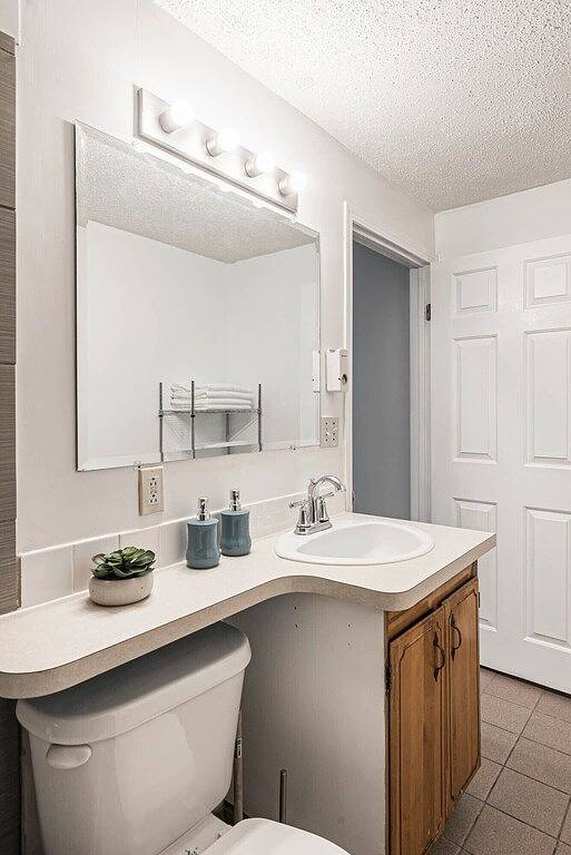 Entire house, 6 Br/3Ba, All Queen Beds, Central location in Calgary, Kanadische Rocky Mountains