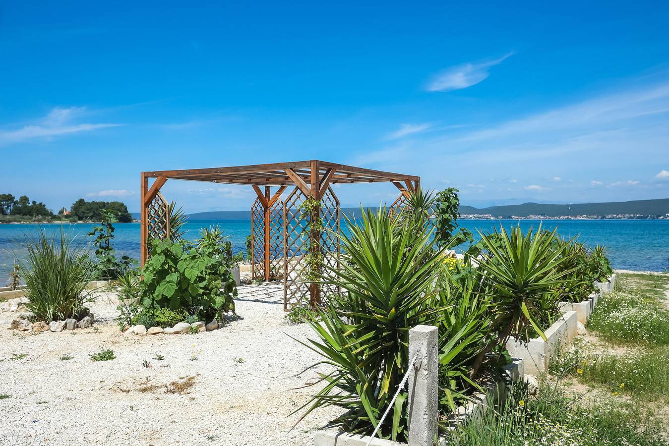 Ganze Wohnung, Apartments Seafront in Nevidane, Pasman