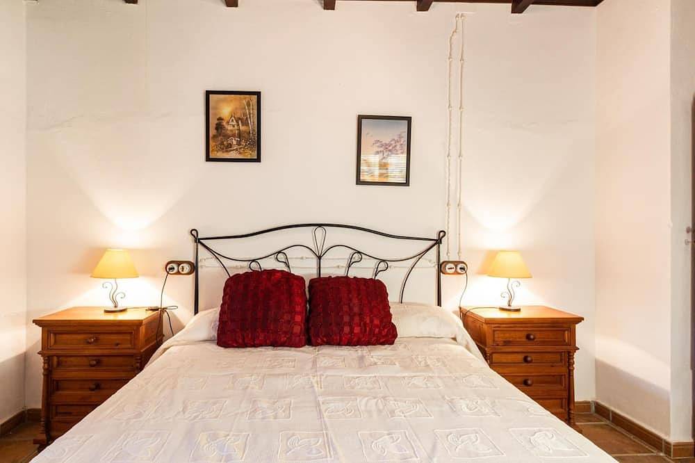 Complejo de 2 casas rurales con piscina, in Melegís, El Valle