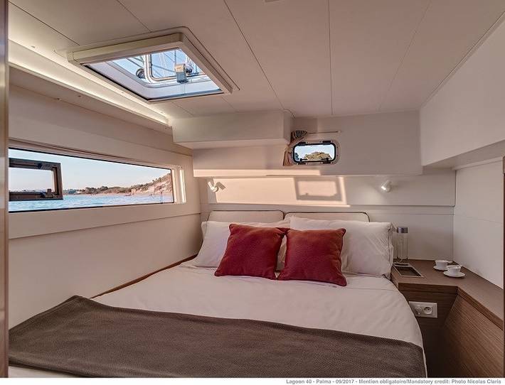 Bateau pour 8 personnes dans Port Pin Rolland - 4