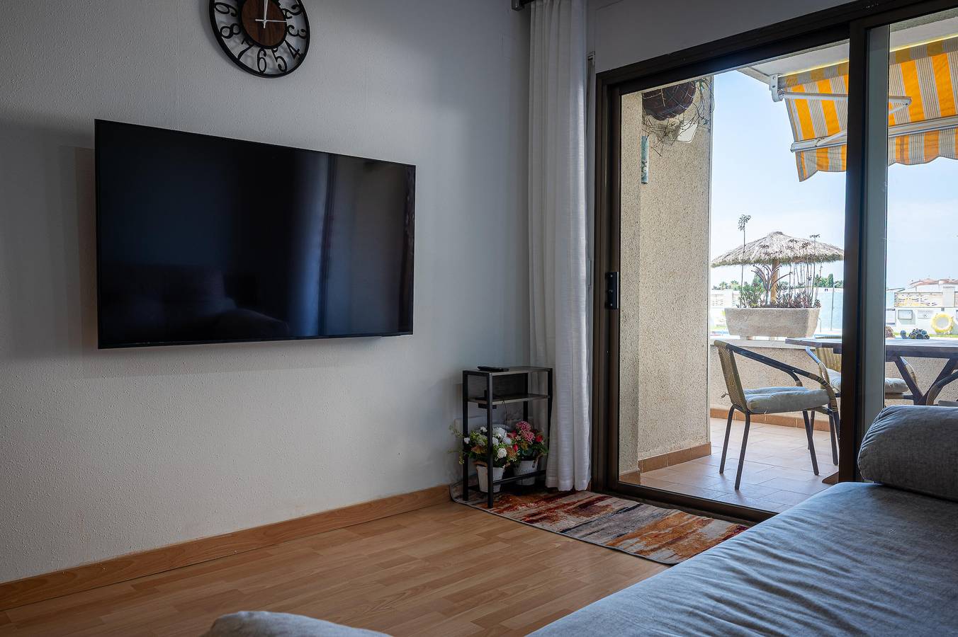 Appartement entier, Appartement de luxe avec piscine, baignoire et WiFi - 500m de la plage in Creixell, Costa Dorada