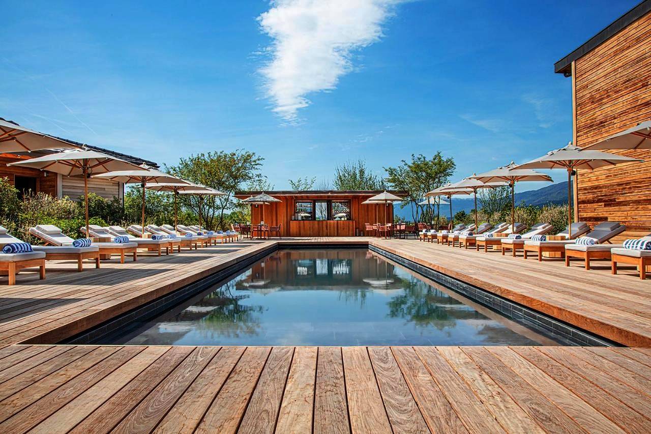Hôtel pour 4 personnes avec jardin in Les Crozets, Parc naturel régional du Haut-Jura