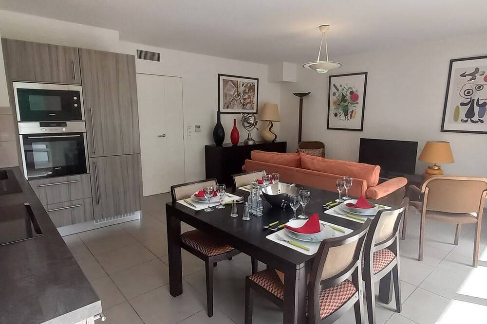 Villa pour 6 Personnes dans Antibes, Région de Cannes