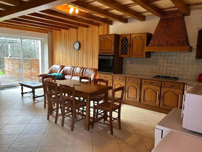 Location de vacances pour 4 personnes, avec jardin et terrasse à Saint-Vincent-de-Connezac