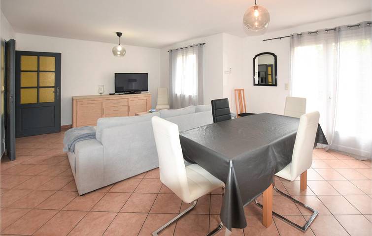 Location de vacances pour 6 personnes, avec terrasse ainsi que piscine et jardin à Avignon - 4