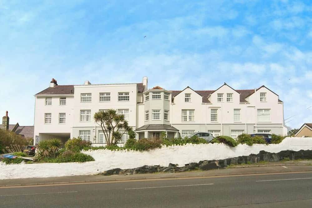 Holiday Rental for 6 People in Trearddur Bay, Isle of Anglesey