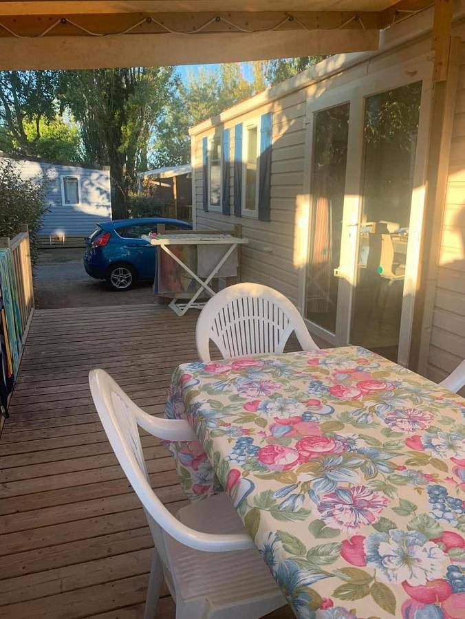 Location de vacances pour 6 personnes, avec Terrasse ainsi que Jacuzzi et Piscine dans Plages des Cabanes de Fleury - 2