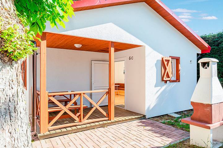 Ferienhaus für 4 Personen, mit Terrasse und Garten - 1