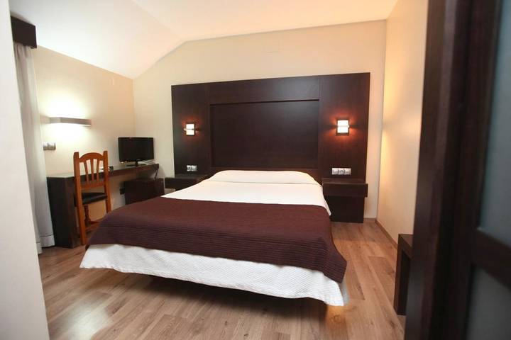 Hôtel pour 2 personnes, avec Terrasse ainsi que Jacuzzi et Vue à Gorafe