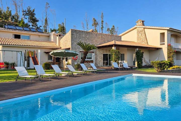 Casa de férias para 13 pessoas, com Varanda e Jacuzzi e ainda Terraço and Jardim em Sever do Vouga