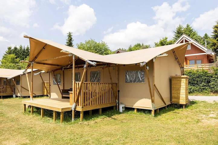 Glamping voor 7 personen, met tuin in de Ardennen